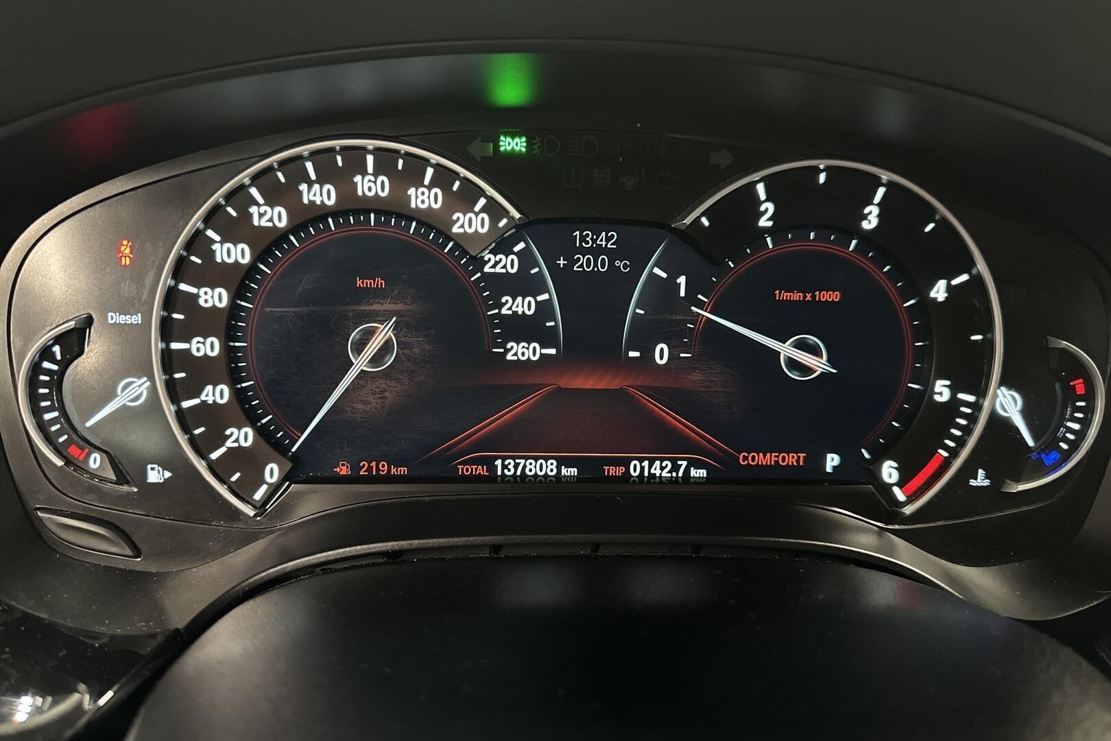 BMW 5-SARJA iso kuva 11