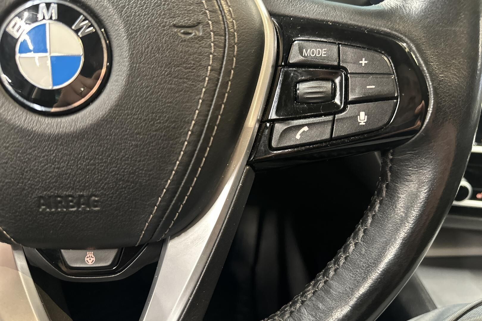 BMW 5-SARJA iso kuva 20