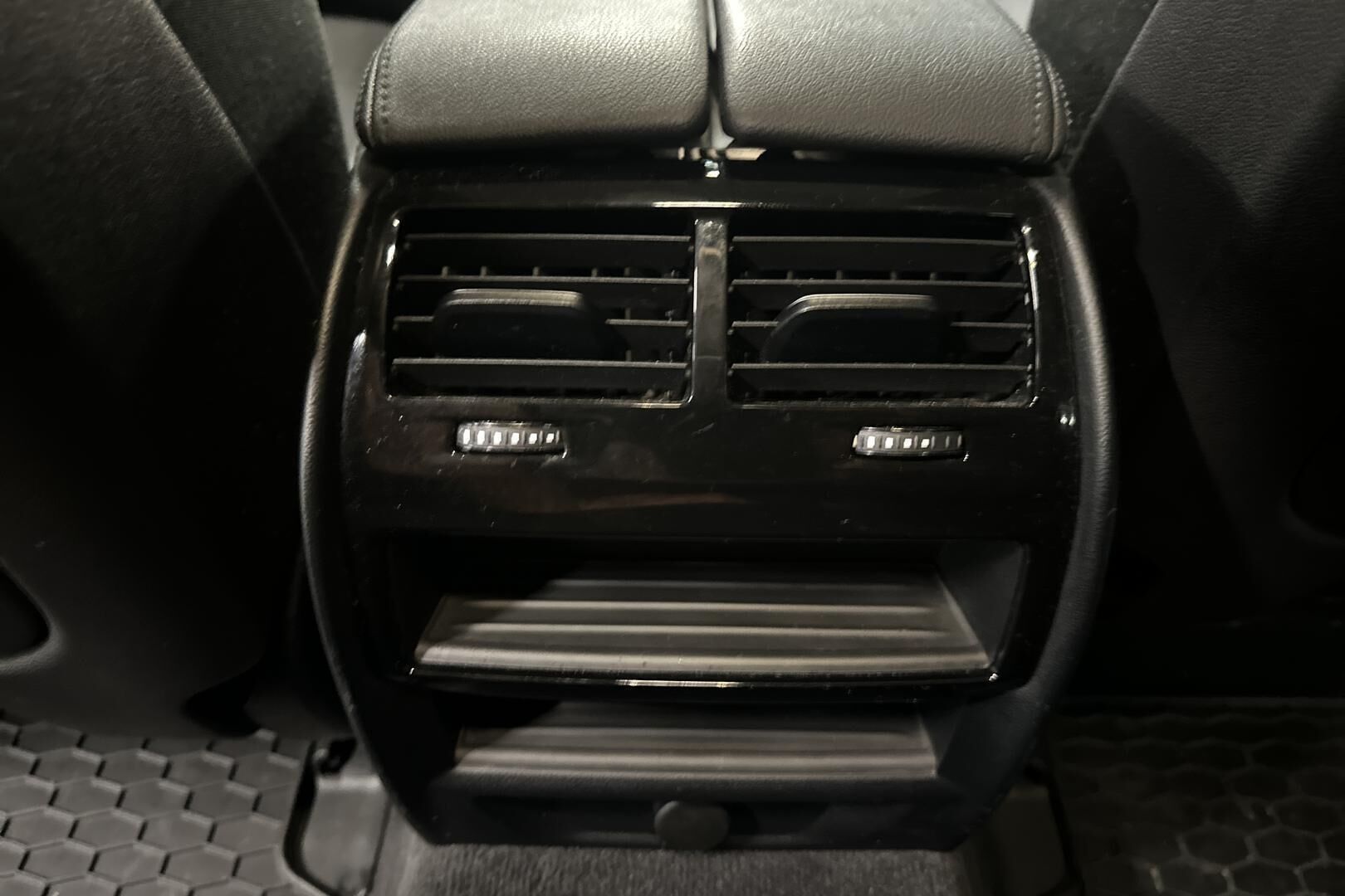 BMW 5-SARJA iso kuva 22