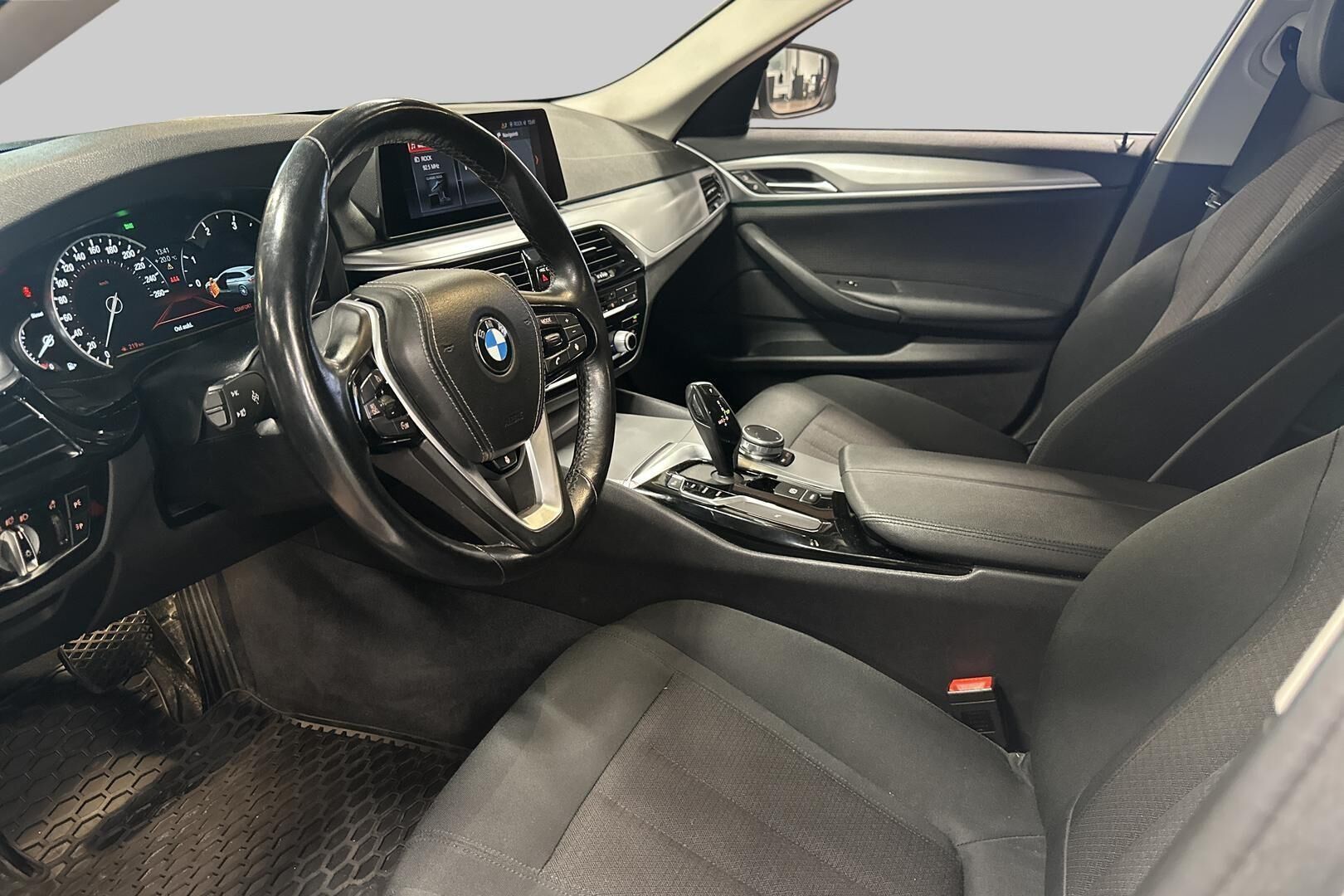 BMW 5-SARJA iso kuva 7