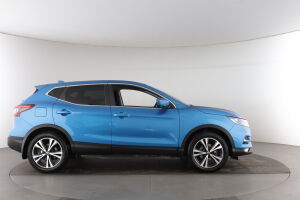 Nissan Qashqai esikatselu 12