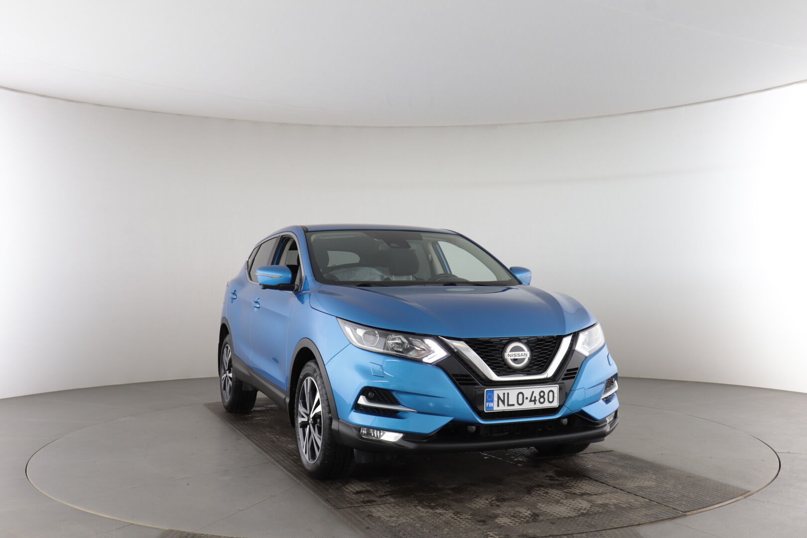 Nissan Qashqai iso kuva 15