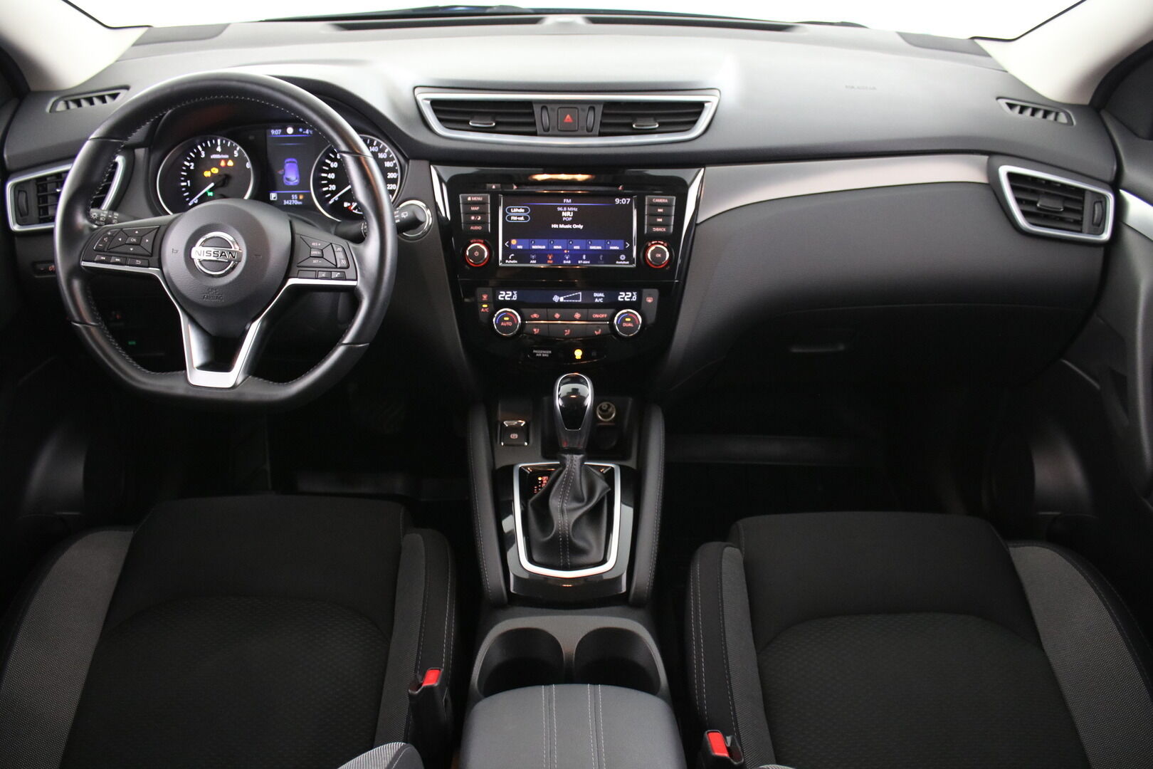 Nissan Qashqai iso kuva 17