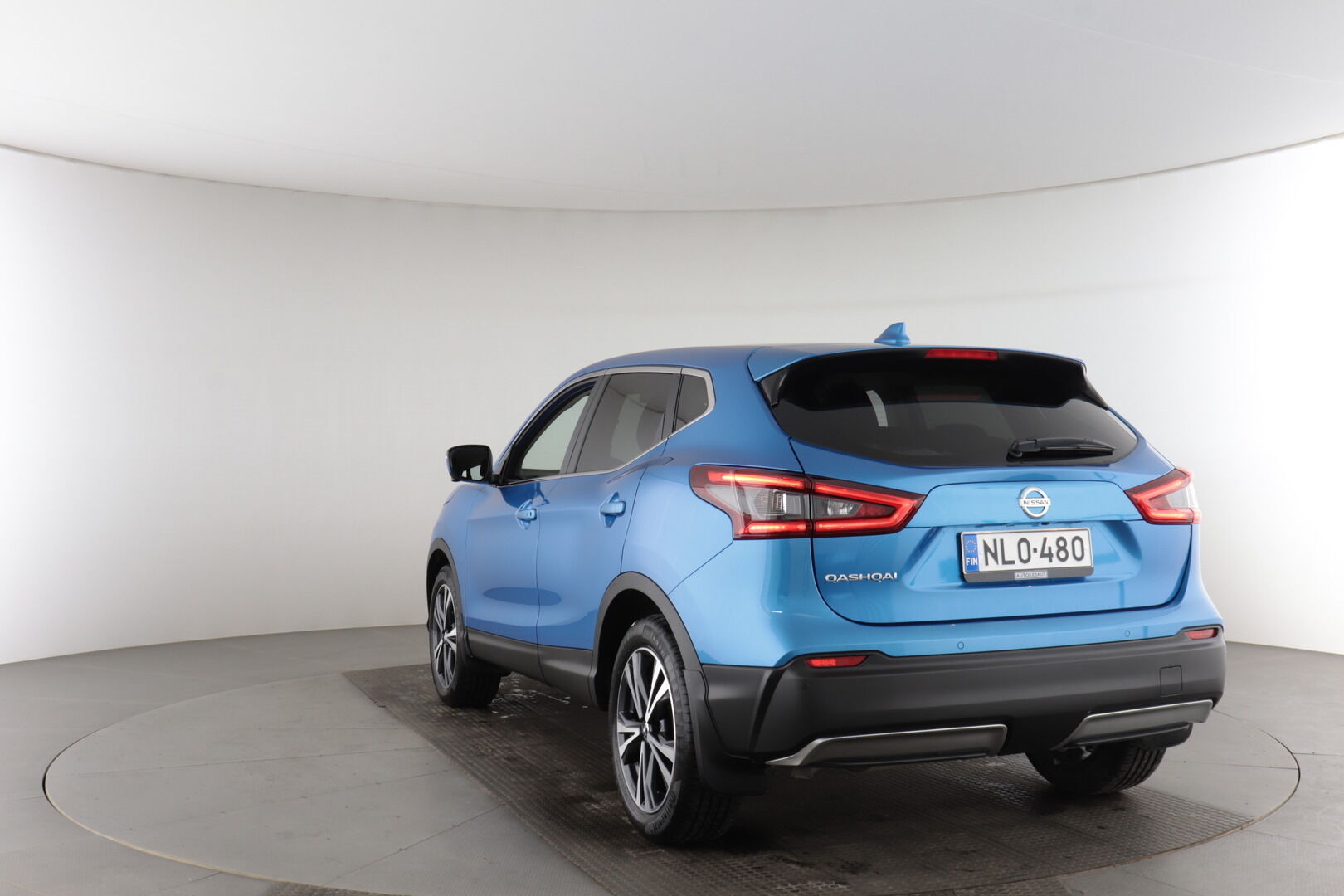 Nissan Qashqai iso kuva 7