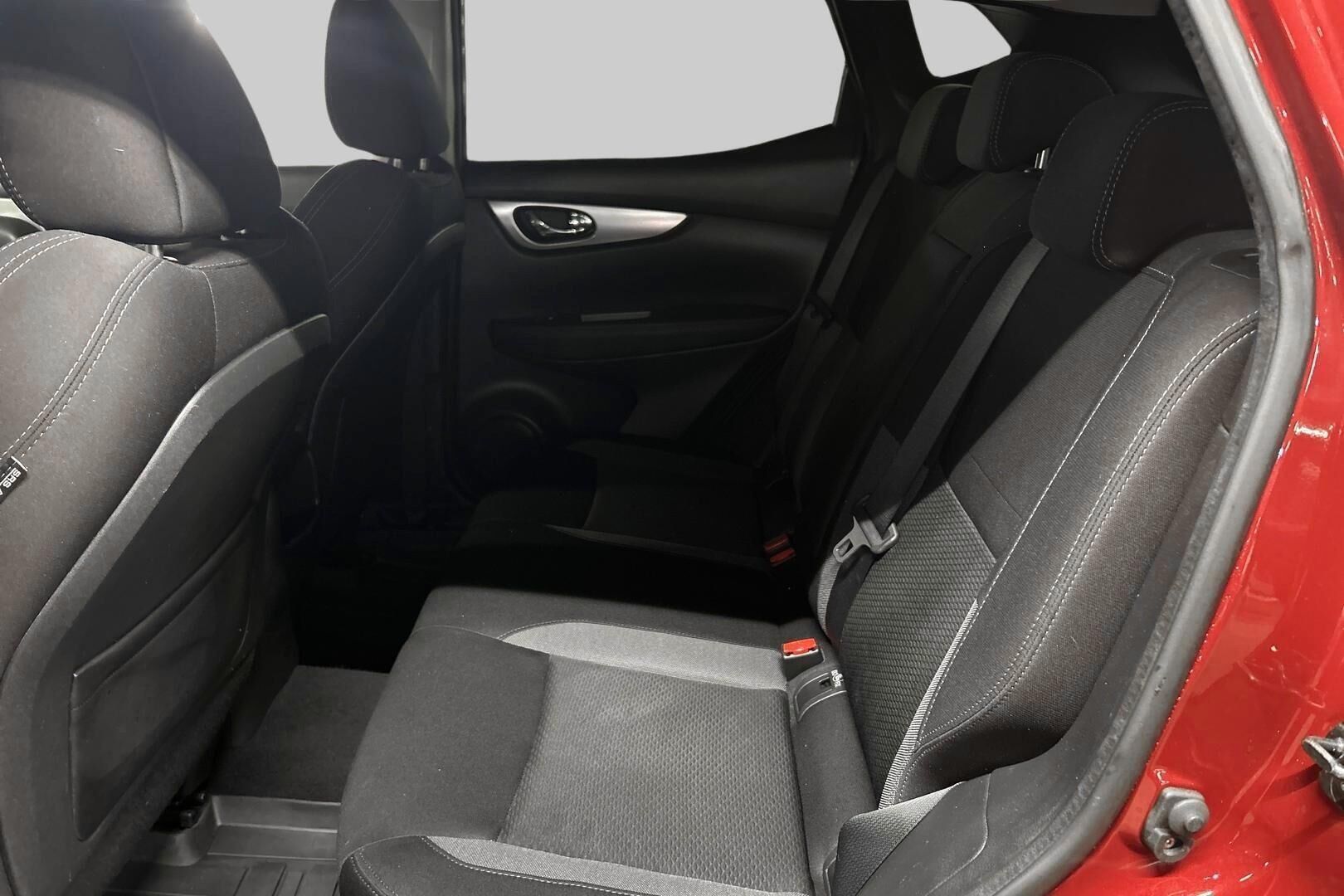 Nissan Qashqai iso kuva 5