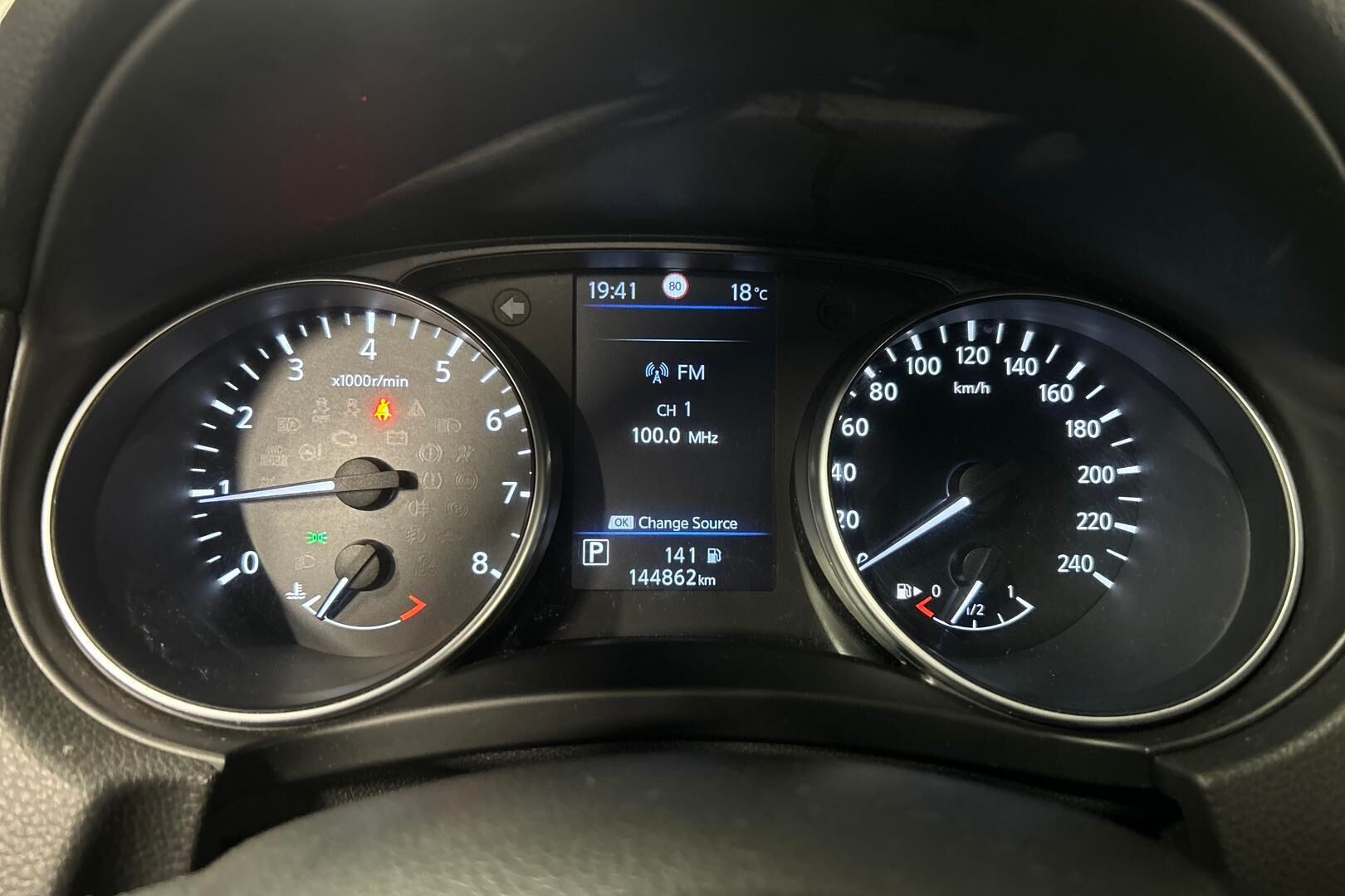 Nissan Qashqai iso kuva 10
