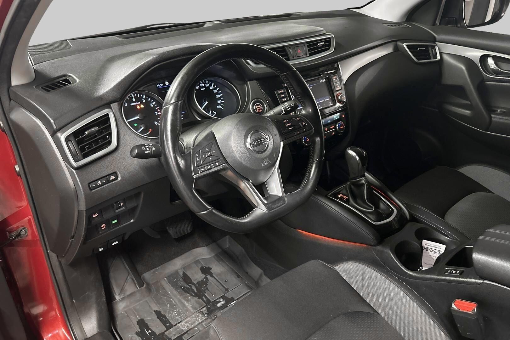 Nissan Qashqai iso kuva 32