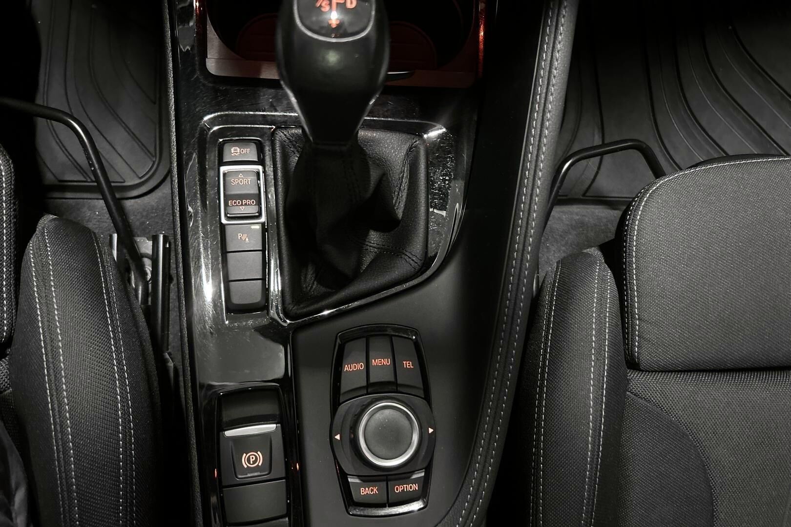 BMW X1 iso kuva 19