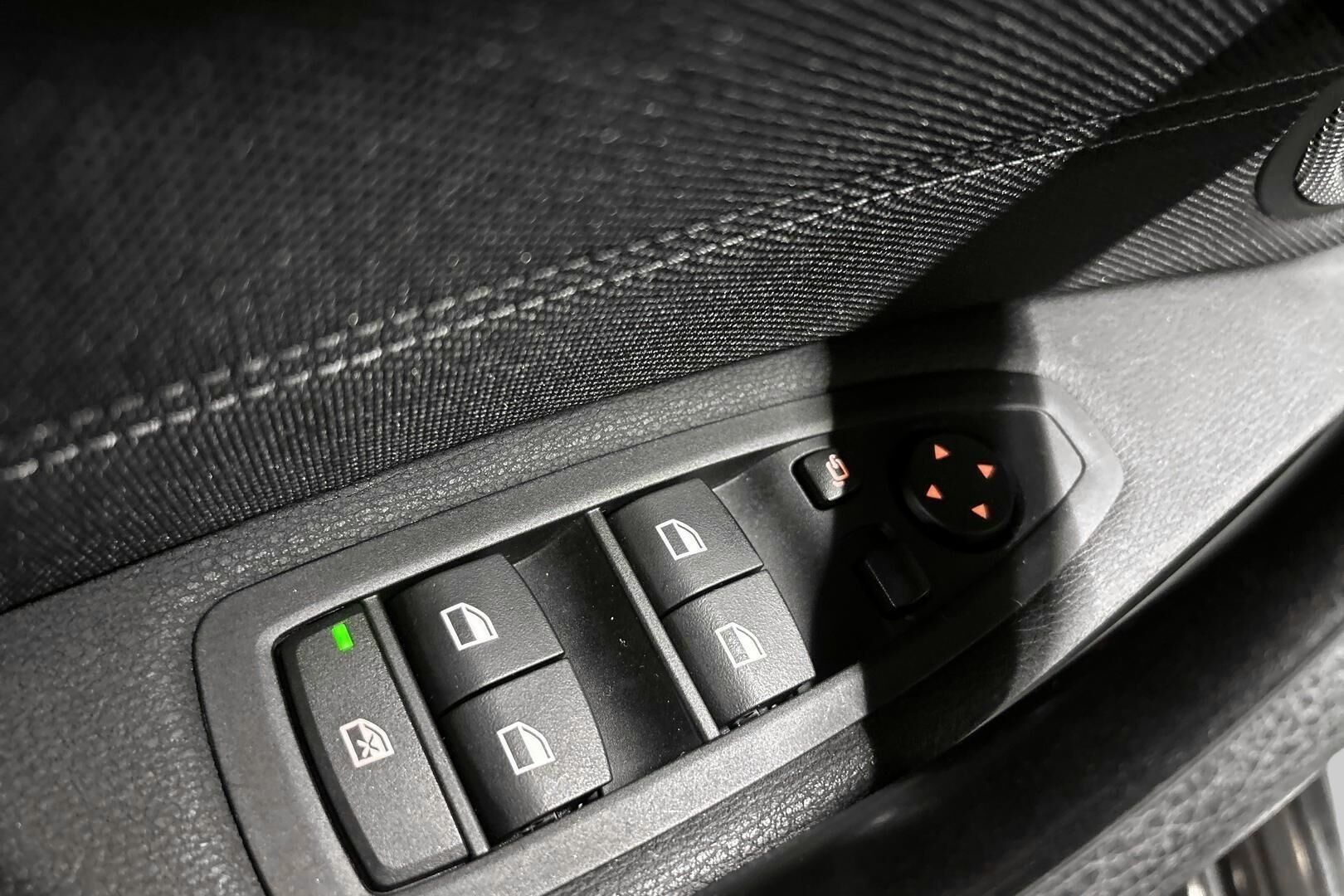 BMW X1 iso kuva 26