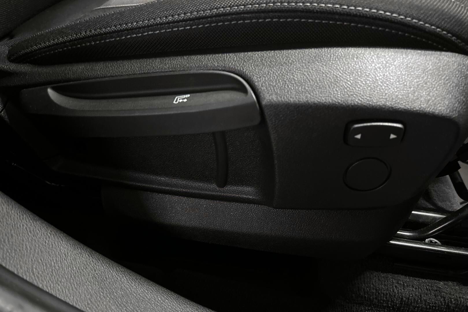 BMW X1 iso kuva 35