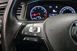 Volkswagen T-Roc esikatselu 19