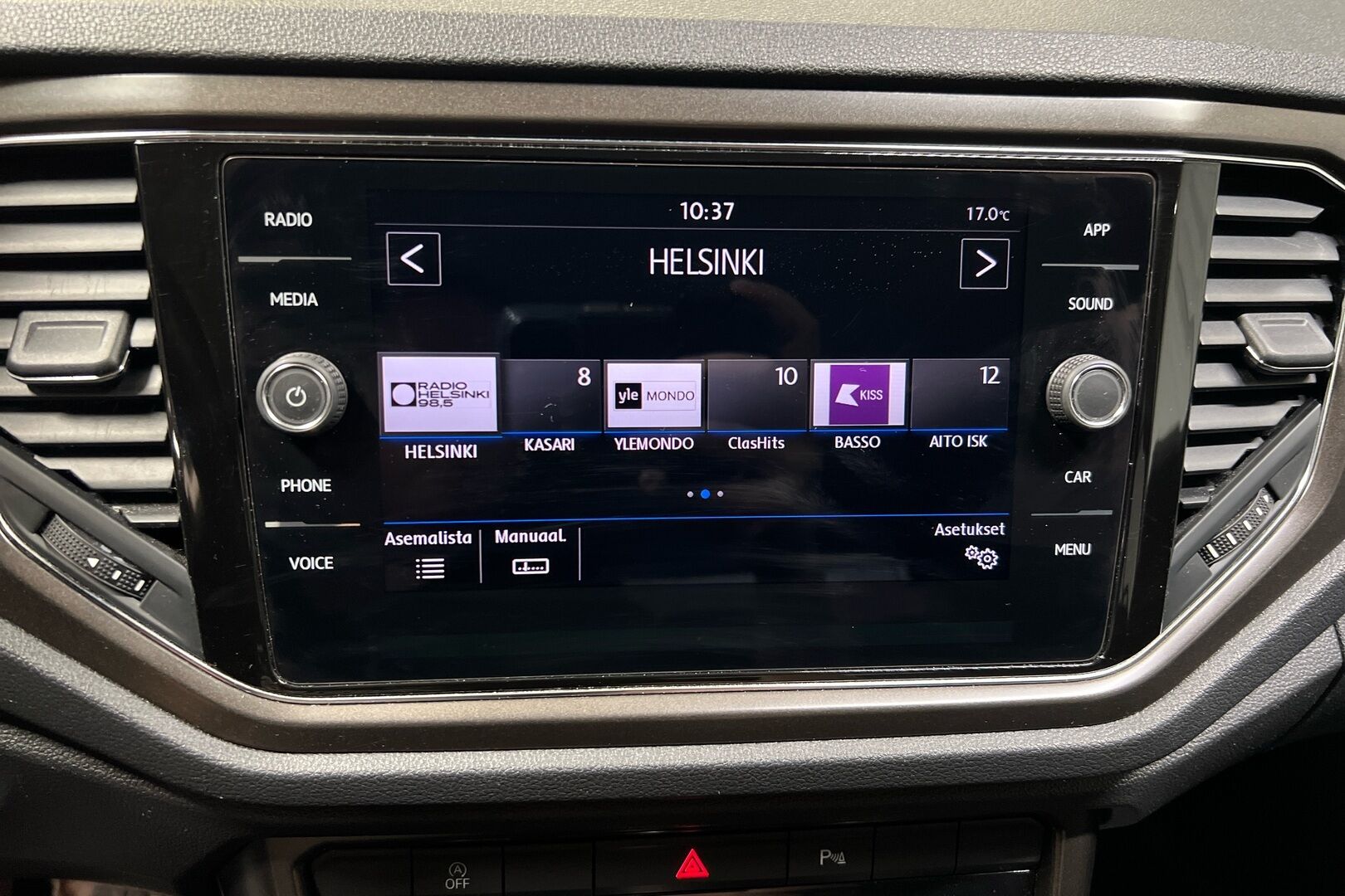 Volkswagen T-Roc iso kuva 12