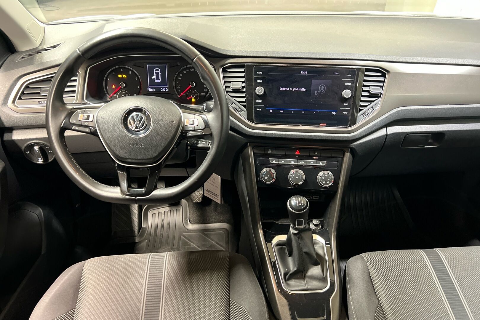 Volkswagen T-Roc iso kuva 6