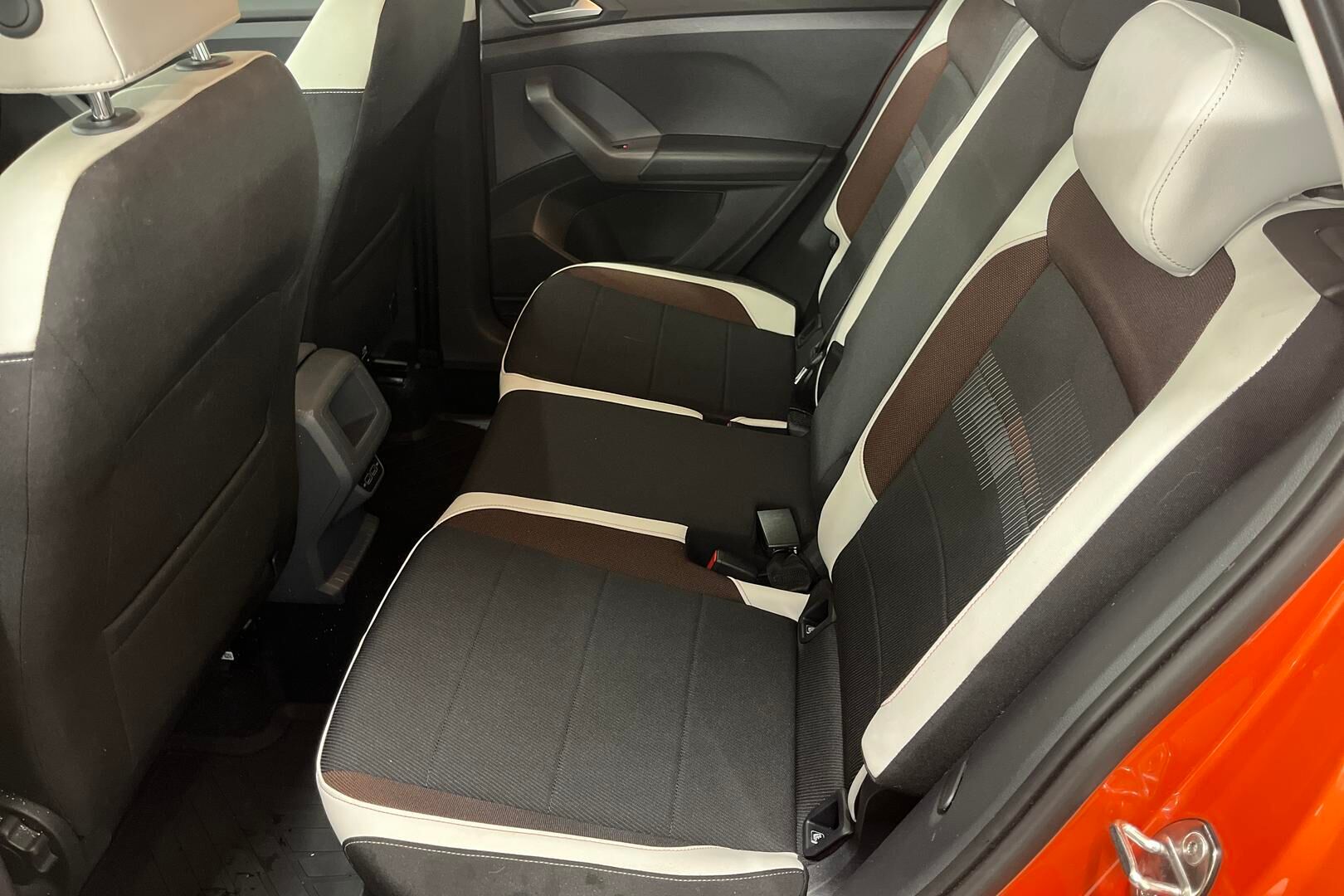 Volkswagen T-Cross iso kuva 10