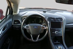 Ford Mondeo esikatselu 2
