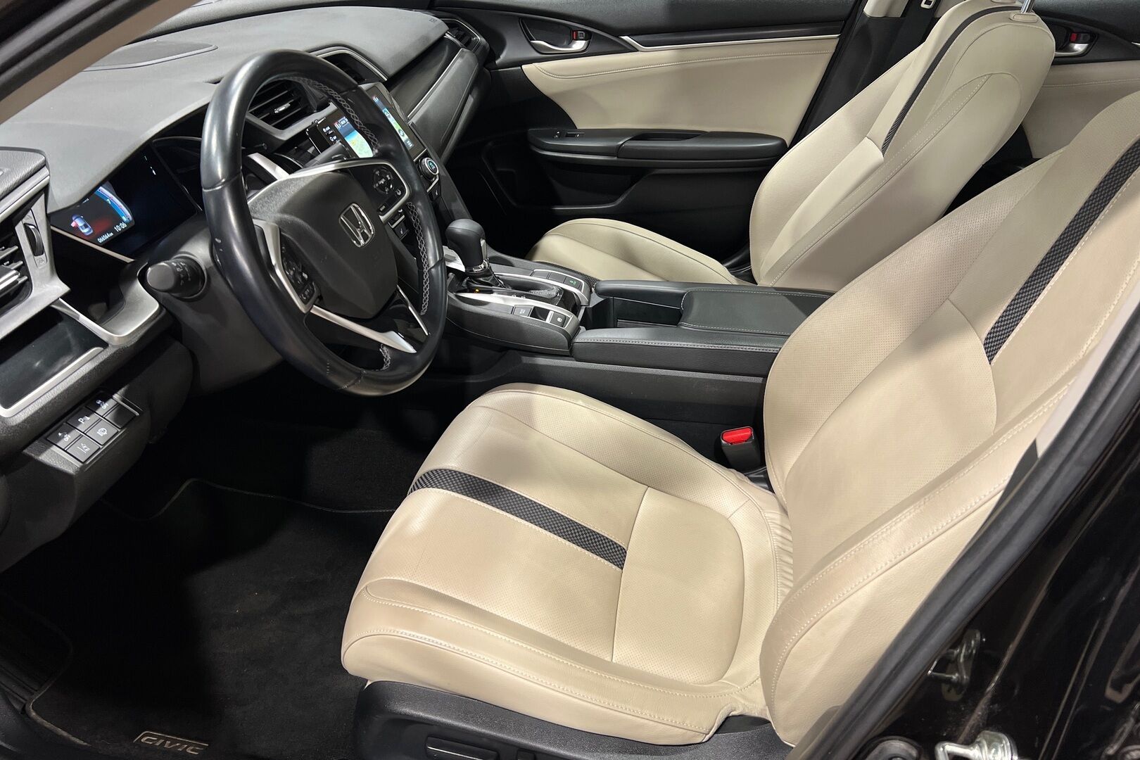 Honda Civic iso kuva 7