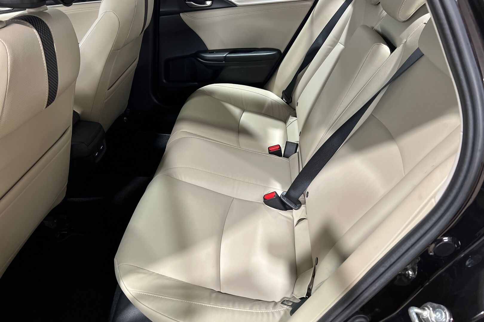 Honda Civic iso kuva 8