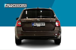Skoda Octavia esikatselu 6