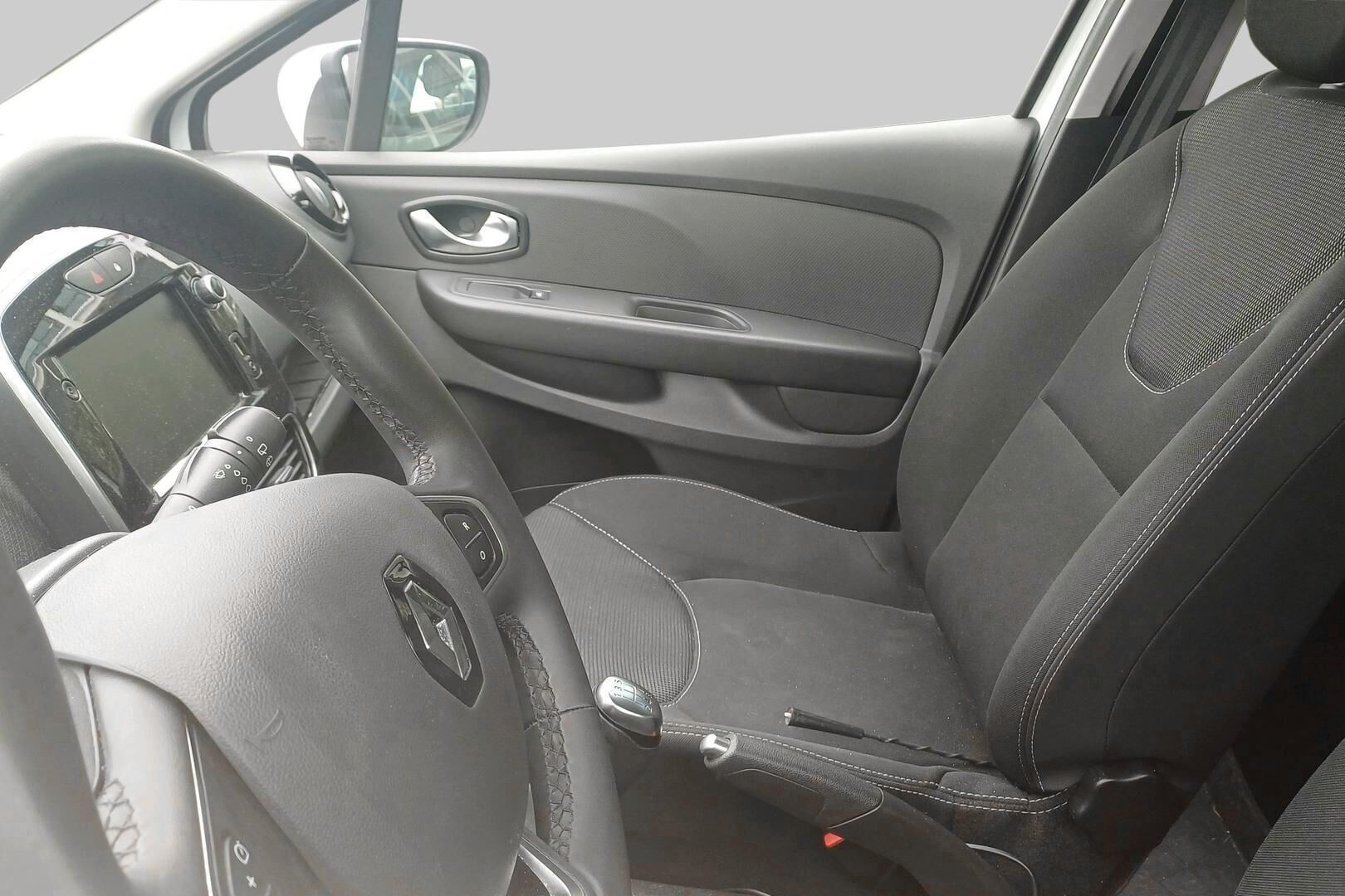 Renault Clio iso kuva 1
