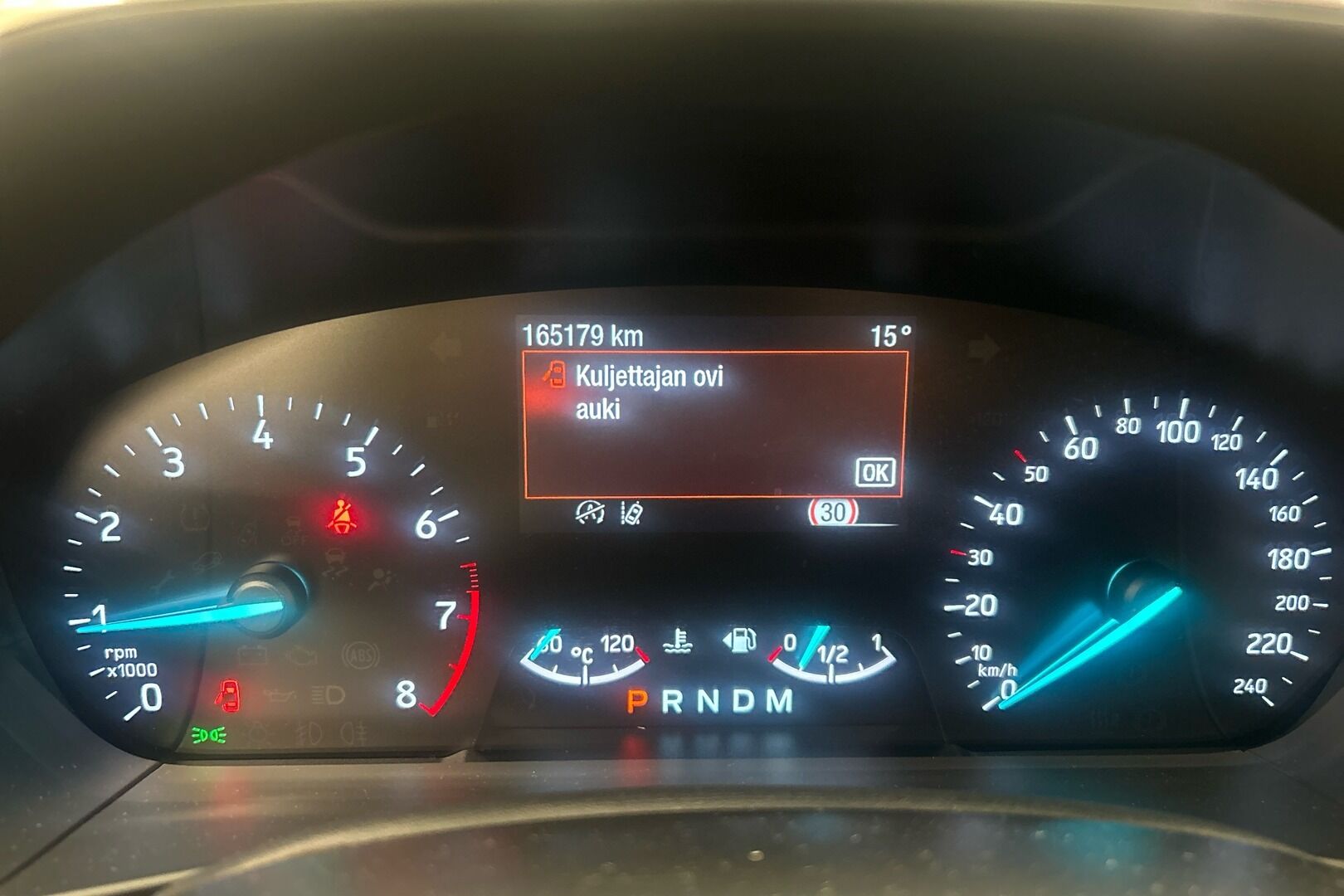 Ford Focus iso kuva 14