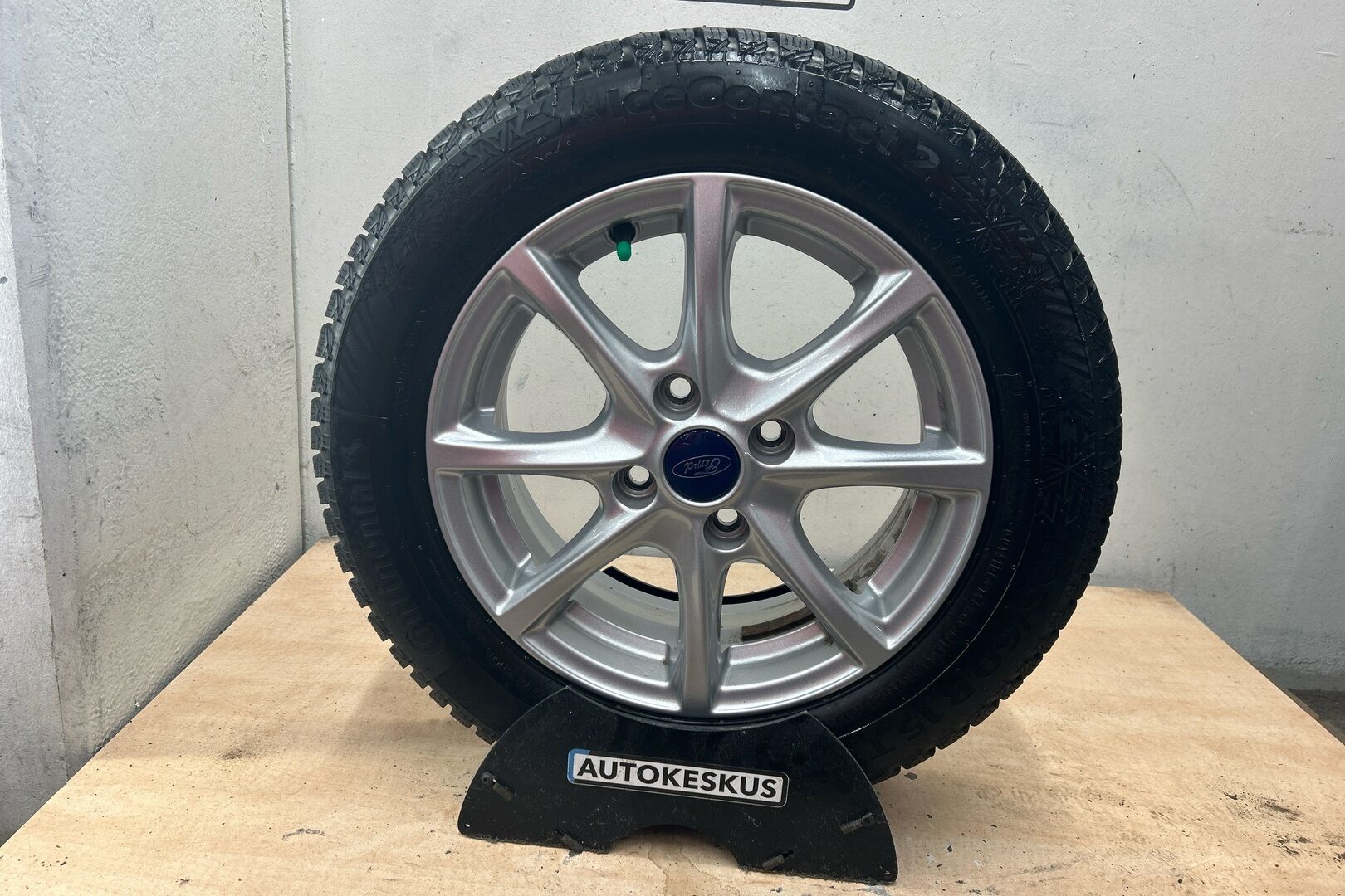 Ford Fiesta iso kuva 10