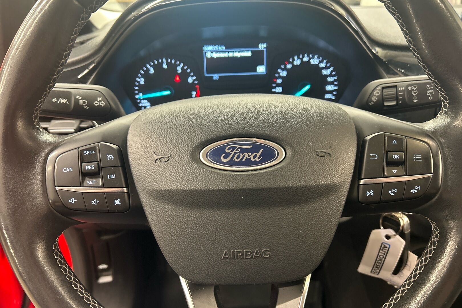 Ford Fiesta iso kuva 16