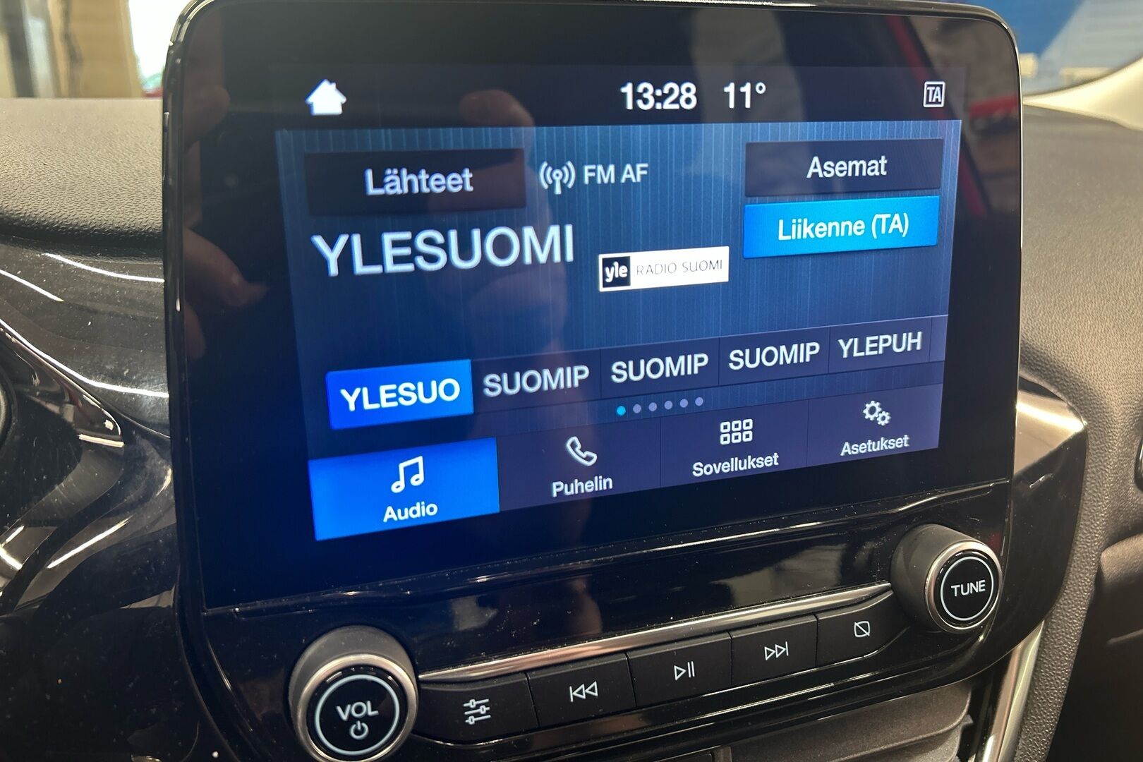 Ford Fiesta iso kuva 17