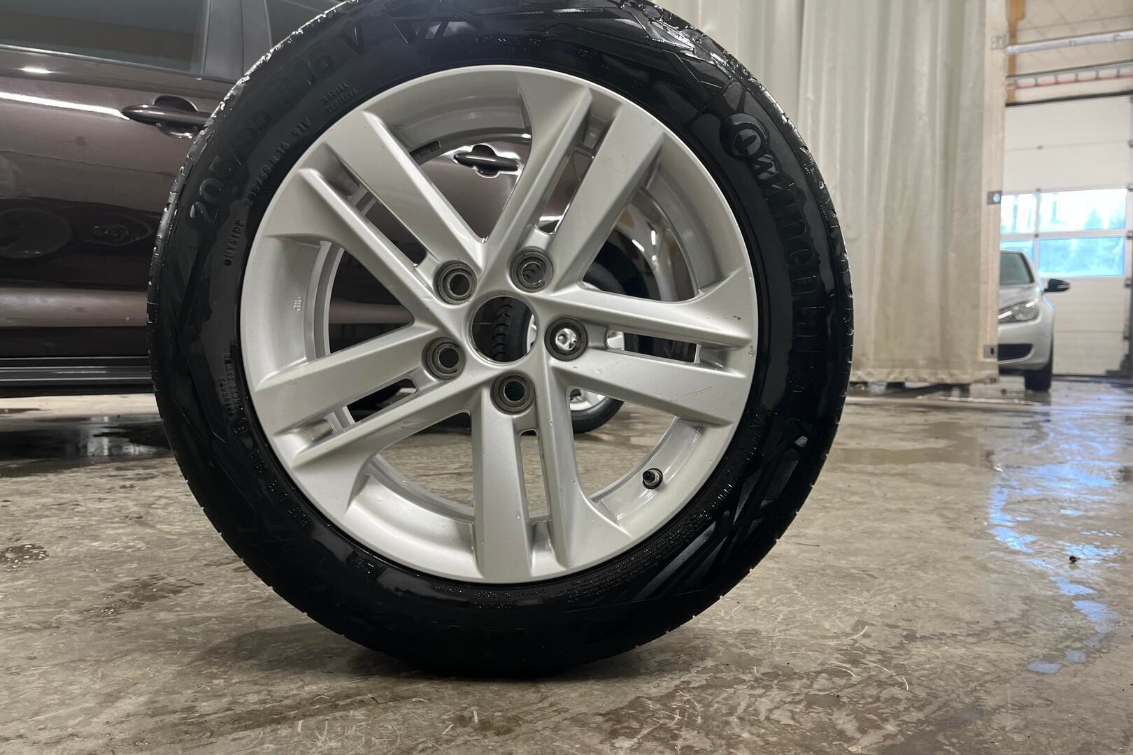 Toyota Corolla iso kuva 10