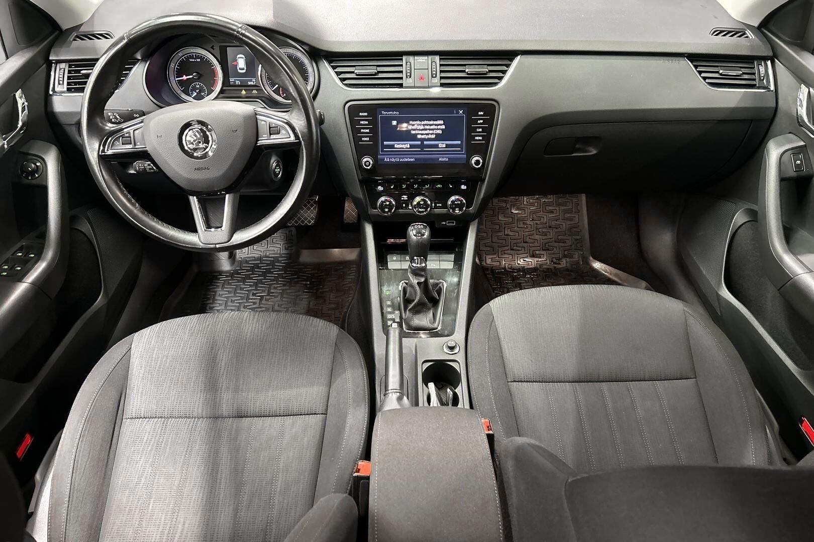 Skoda Octavia iso kuva 7