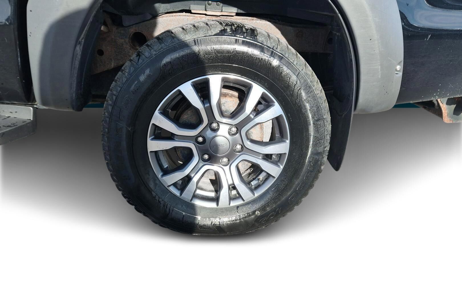 Ford Ranger iso kuva 13