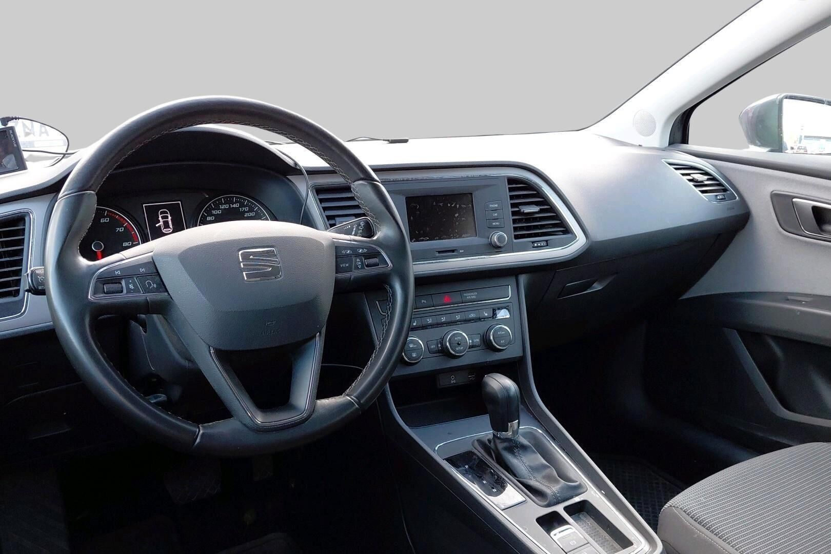 Seat Leon iso kuva 2