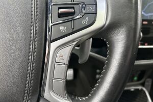 Mitsubishi Outlander PHEV esikatselu 17