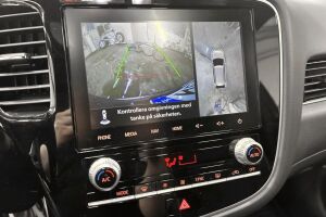 Mitsubishi Outlander PHEV esikatselu 21