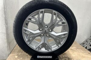 Mitsubishi Outlander PHEV esikatselu 25