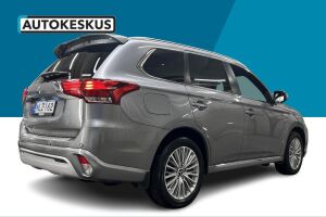 Mitsubishi Outlander PHEV esikatselu 5