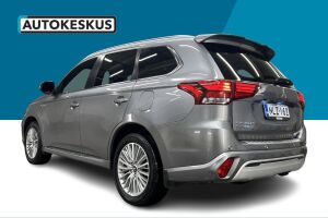 Mitsubishi Outlander PHEV esikatselu 7