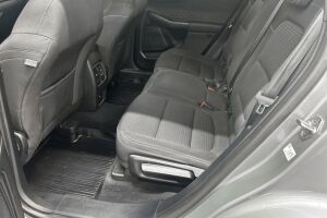 Ford Kuga esikatselu 10