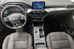 Ford Kuga esikatselu 11