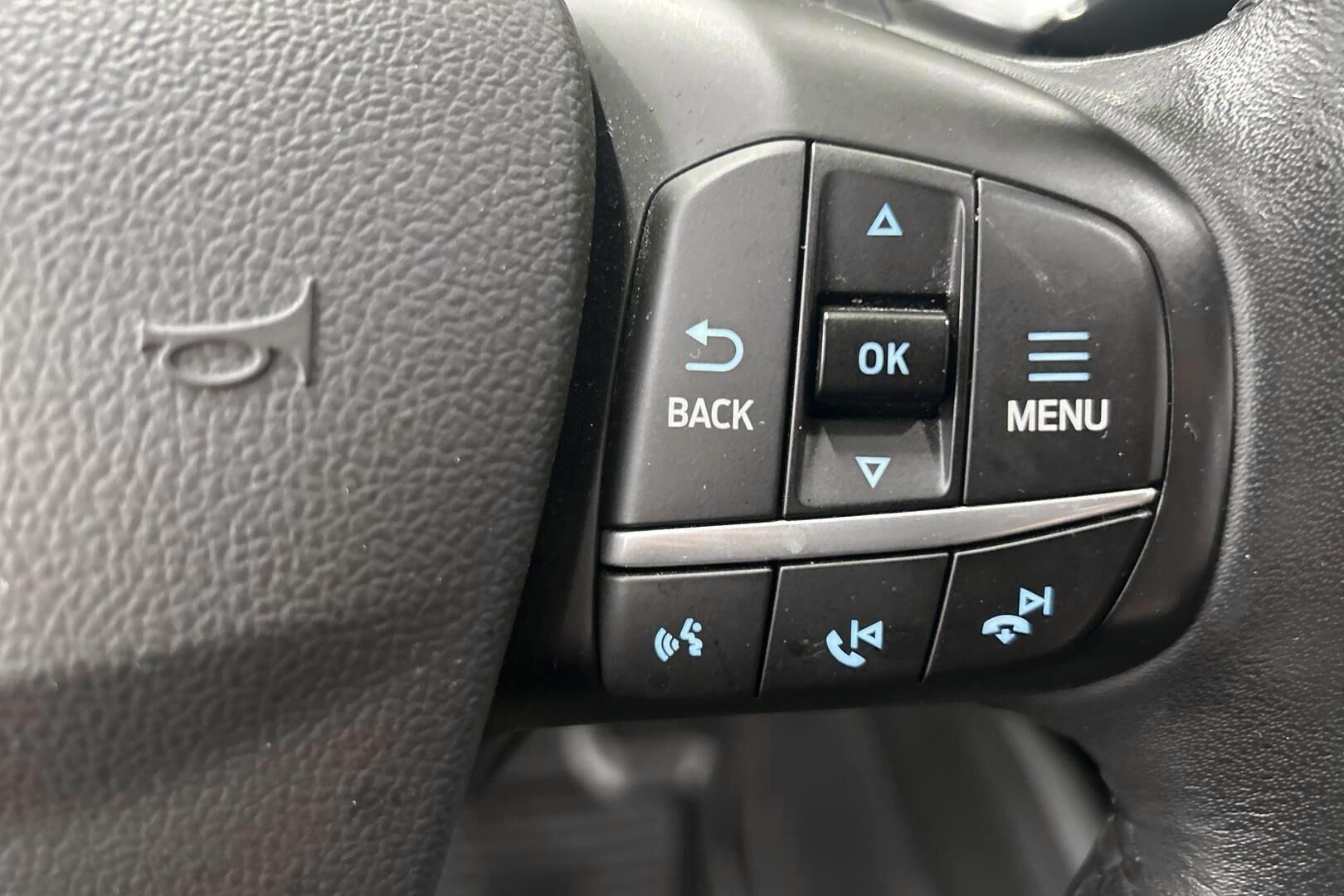 Ford Kuga iso kuva 14