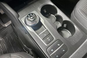 Ford Kuga esikatselu 23