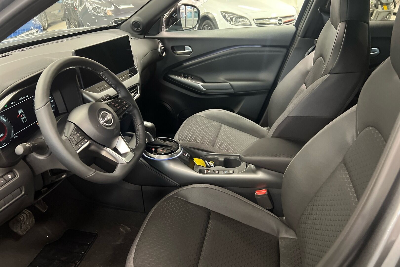 Nissan Juke iso kuva 7