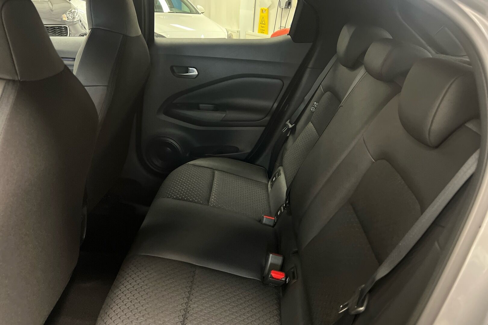 Nissan Juke iso kuva 8