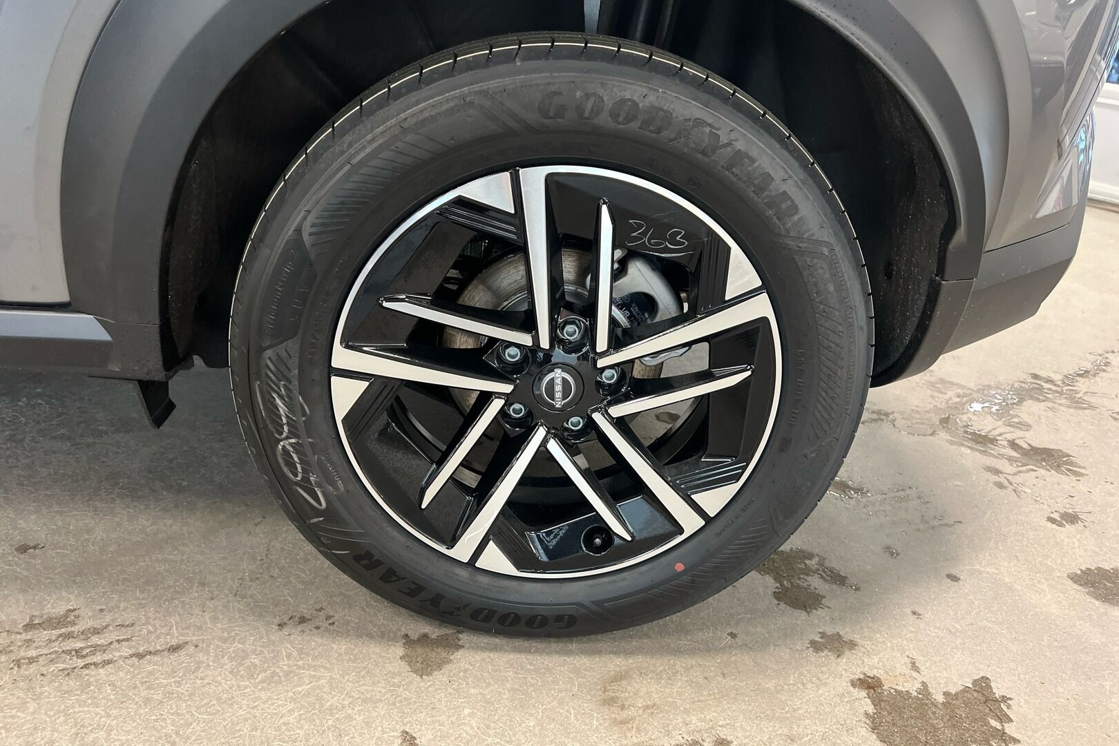 Nissan Juke iso kuva 9