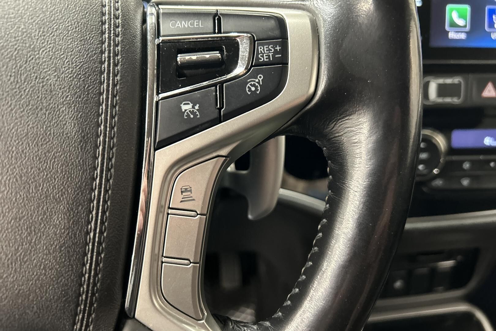 Mitsubishi Outlander PHEV iso kuva 16