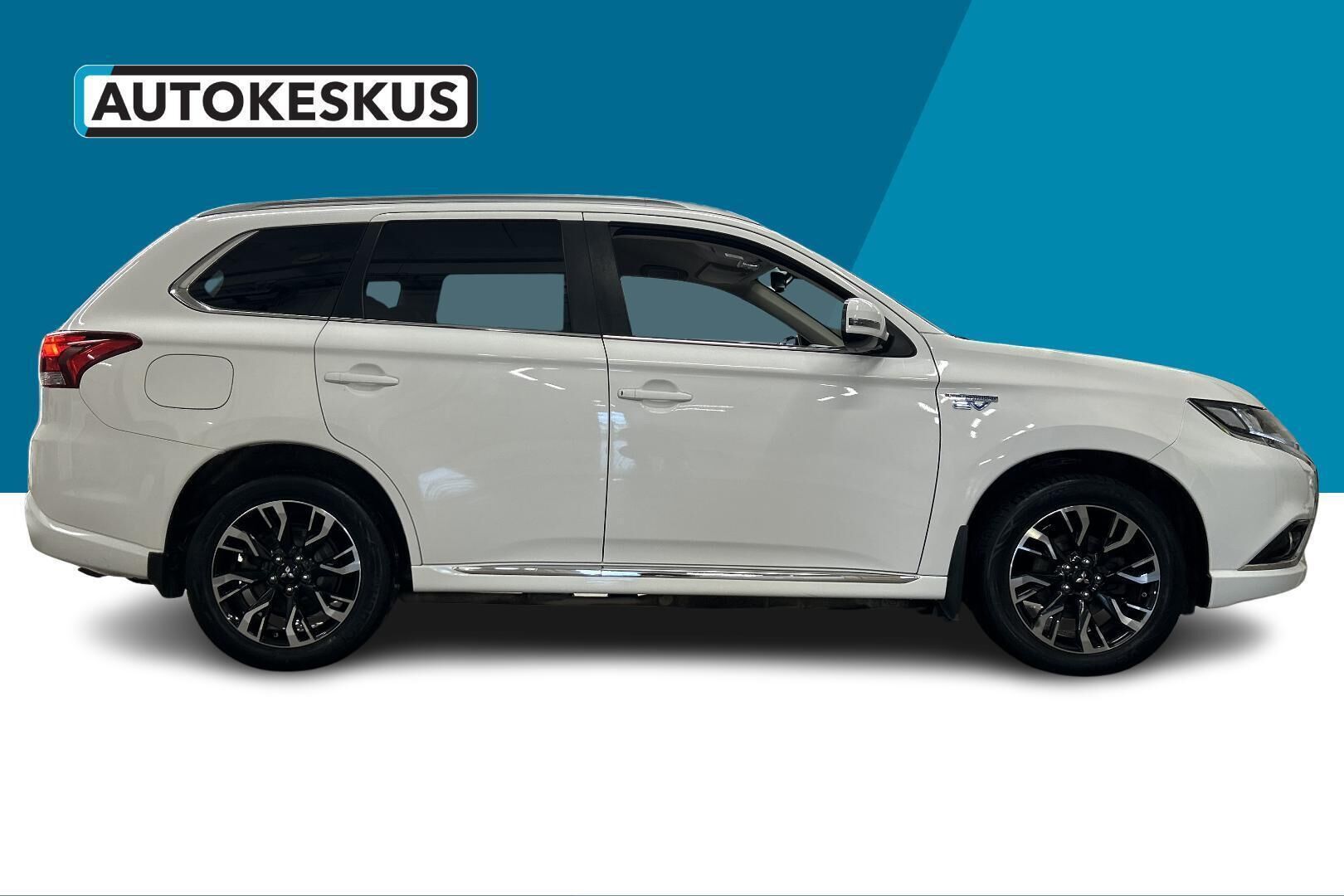 Mitsubishi Outlander PHEV iso kuva 4