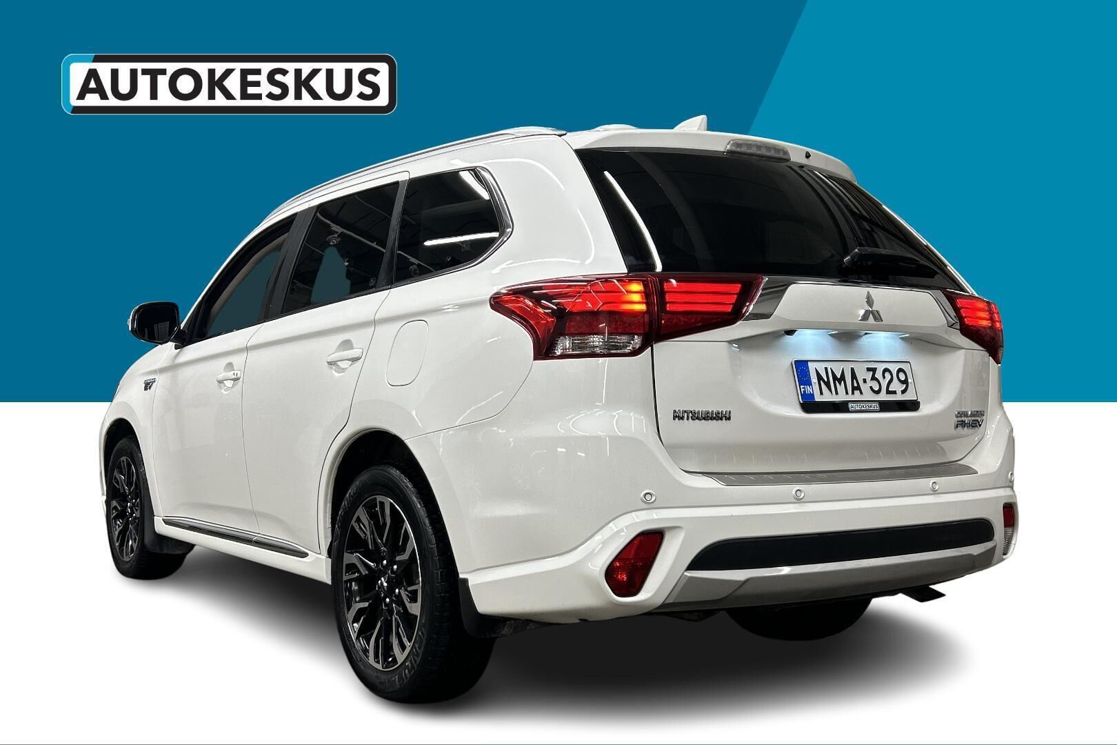 Mitsubishi Outlander PHEV iso kuva 7