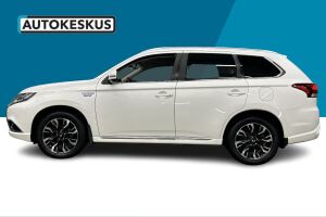 Mitsubishi Outlander PHEV esikatselu 8