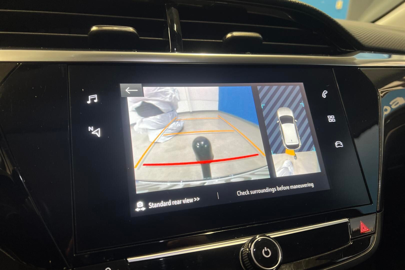 Opel Corsa iso kuva 16