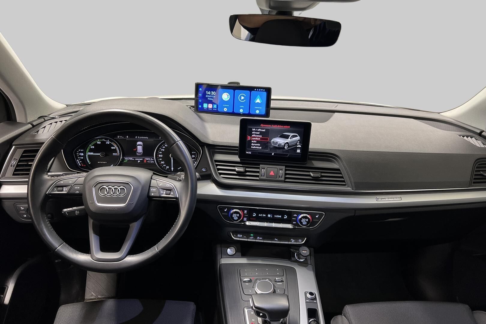 Audi Q5 iso kuva 8