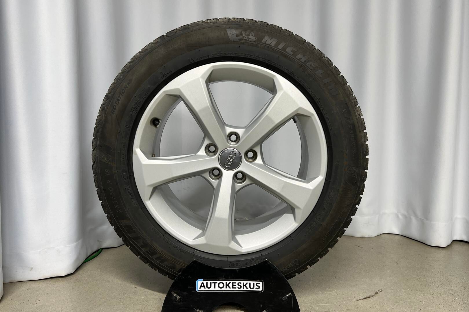 Audi Q5 iso kuva 14